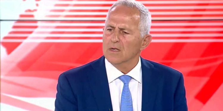 Αποστολάκης