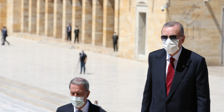 ΕΡΝΤΟΓΑΝ - Bloomberg