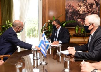 Συνάντηση του ΥΕΘΑ Ν.Παναγιωτόπουλου με τον πρέσβη του Ισραήλ