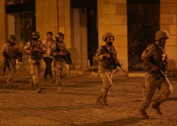 Λίβανος: Δακρυγόνα εναντίον αντικυβερνητικών διαδηλωτών στη Βηρυτό