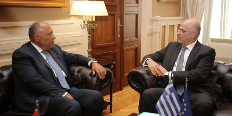 Δένδιας - Σούκρι