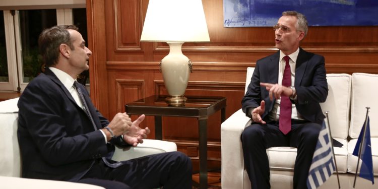 Μητσοτάκης σε ΓΓ ΝΑΤΟ: Η πολιτική των ίσων αποστάσεων είναι μη αποδεκτή