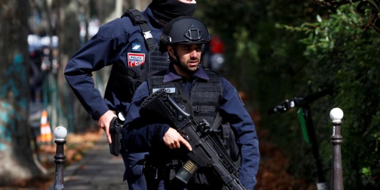 Γαλλία - νεκροί χωροφύλακες