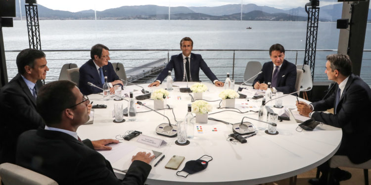 Μακρόν - τουρκικά ΜΜΕ