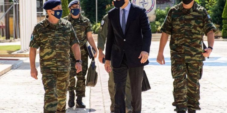 Στο Γ’ΣΣ και το NRDC-GR ο Αλκιβιάδης Στεφανής – Δείτε φωτογραφίες από την επίσκεψη