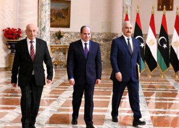 Συναντήθηκαν στο Κάιρο Χάφταρ και Σίσι – Χαιρετίζει τις προσπάθειες για πολιτική λύση η Αίγυπτος