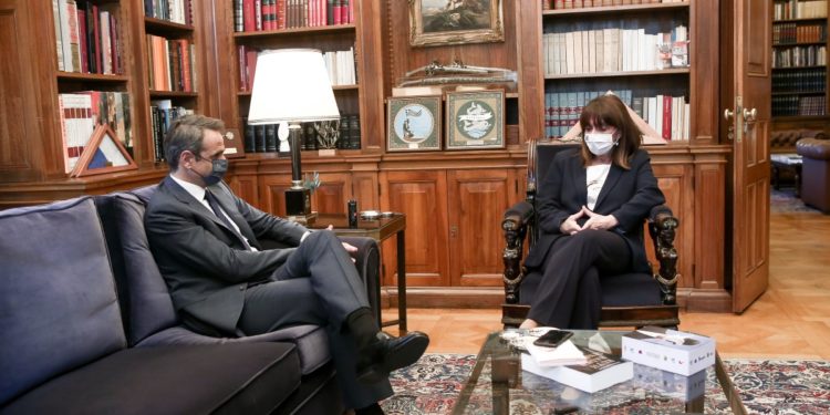 Σακελλαροπούλου - Μητσοτάκης