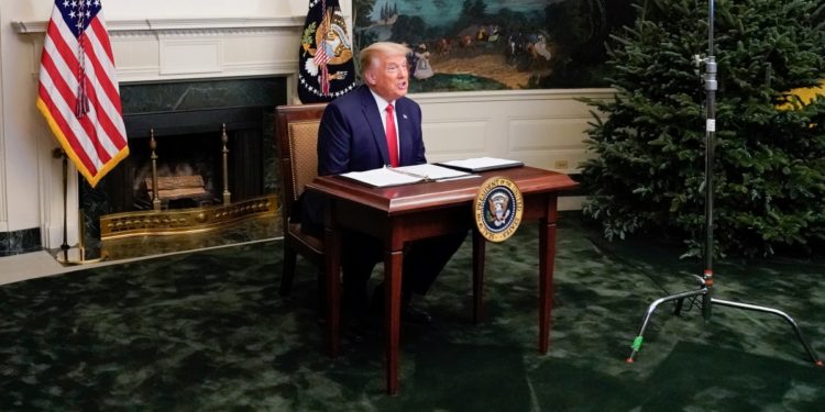 Νέο «δειλό» βήμα παραδοχής της ήττας από τον Τραμπ