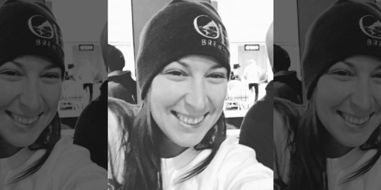 γυναίκα νεκρή - Καπιτώλιο