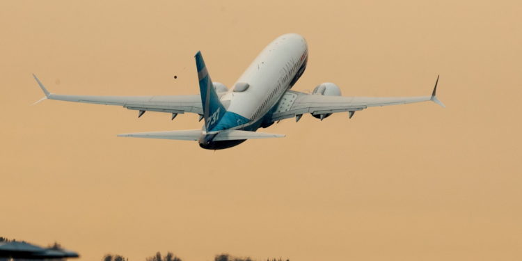 Ινδονησία: «Χάθηκε» από τα ραντάρ Boeing737 – Αγωνία για τους 50 επιβάτες του