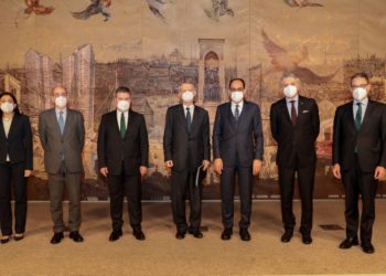 διερευνητικές επαφές