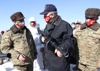 Τουρκία: Αποκαλυπτικός Ακάρ για τις δεκάδες χιλιάδες «εκκαθαρίσεις» στις Ένοπλες Δυνάμεις