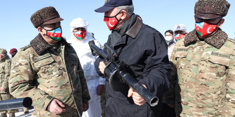 Τουρκία: Αποκαλυπτικός Ακάρ για τις δεκάδες χιλιάδες «εκκαθαρίσεις» στις Ένοπλες Δυνάμεις