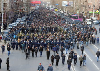 Αρμενία: Χιλιάδες πολίτες διαδήλωσαν ζητώντας παραίτηση του Πρωθυπουργού Πασινιάν