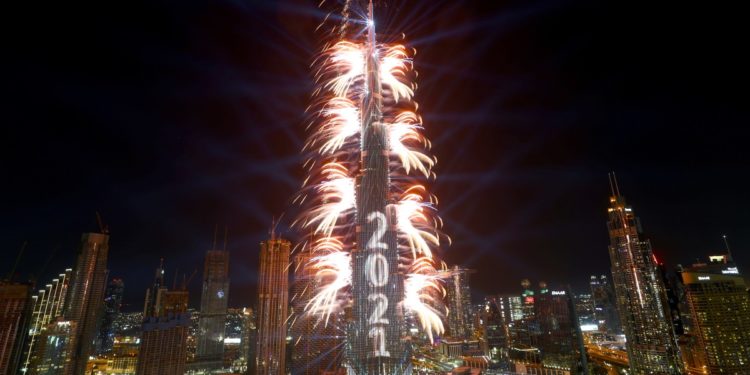 ΟΟΣΑ: Καλύτερες οι προοπτικές για την παγκόσμια οικονομία – Προβλέπει ανάπτυξη 5,6% το 2021 και 4% το 2022