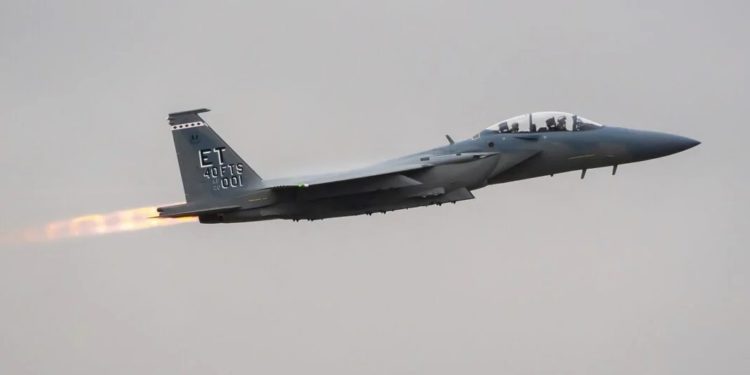 F-15EX: Το πιο προηγμένο μαχητικό 4ης γενιάς εντάχθηκε στο οπλοστάσιο της USAF [pics,vid]