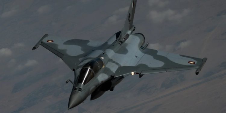 Rafale: Γαλλική «κρούση» σε χώρα «έκπληξη» για την απόκτηση των πανίσχυρων μαχητικών