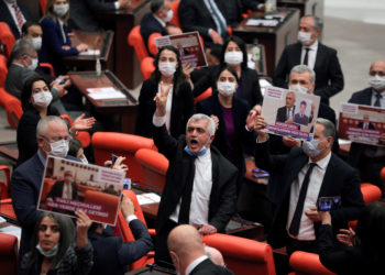 Τουρκία: Συνελήφθη ο φιλοκούρδος βουλευτής Γκεργκερλίογλου μέσα στη Βουλή!