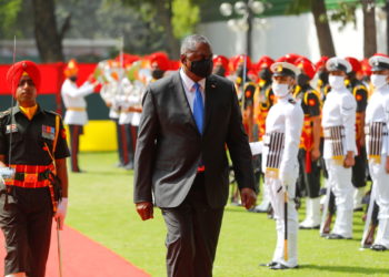 Ινδία: Επίσκεψη του Αμερικανού ΥΠΑΜ με το βλέμμα στην Κίνα