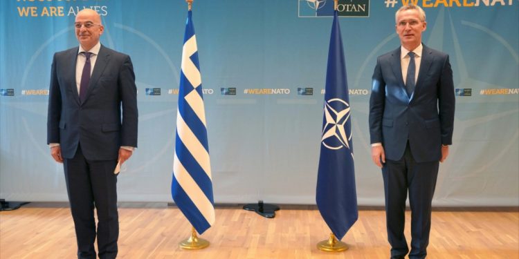 Επικοινωνία Δένδια με τον ΓΓ του ΝΑΤΟ παρουσία του ΥΕΘΑ