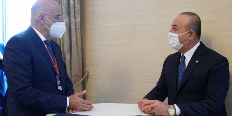 Δένδιας - Τσαβούσογλου