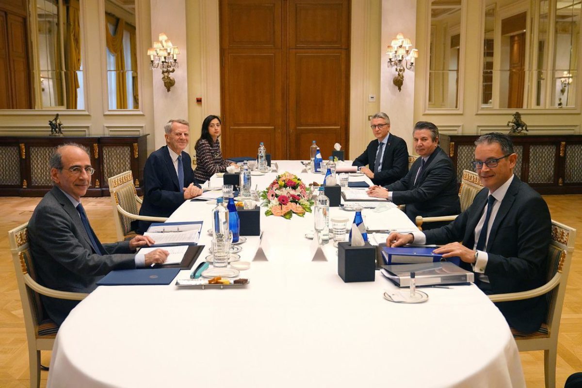 διερευνητικές επαφές