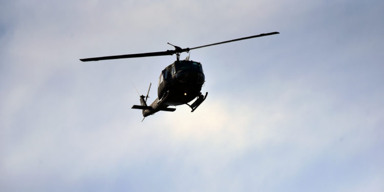 Σεισμός στην Ελασσόνα: Ελικόπτερα του Στρατού επιχειρούν στην περιοχή παρουσία Α/ΓΕΕΘΑ Φλώρου