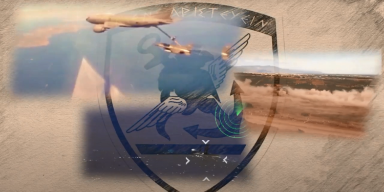 25η Μαρτίου: 200 χρόνια Ελληνικές Ένοπλες Δυνάμεις – Η Ιστορία σε 3 λεπτά [vid]