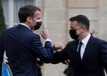 Κοινό «μήνυμα» Μέρκελ, Μακρόν και Ζελένσκι σε Ρωσία: Αποσύρετε τα στρατεύματα σας