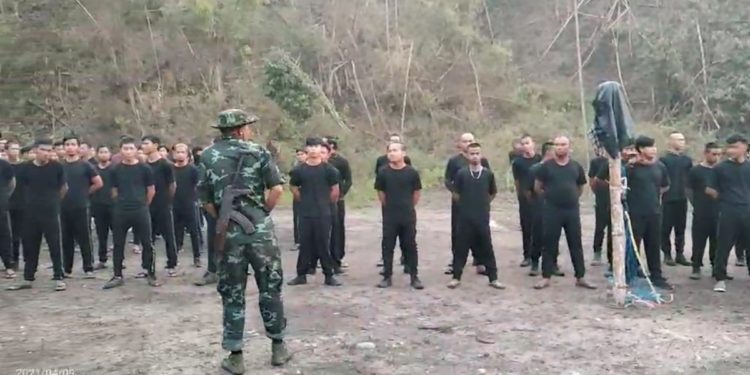 Μιανμάρ: Αντάρτες κατέλαβαν στρατιωτική βάση στα σύνορα με την Ταϊλάνδη