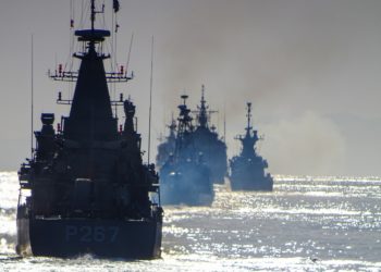 ΠΝ: Βροντερό «παρών» στο Αιγαίο με εντυπωσιακές ασκήσεις ετοιμότητας [pics, vid]