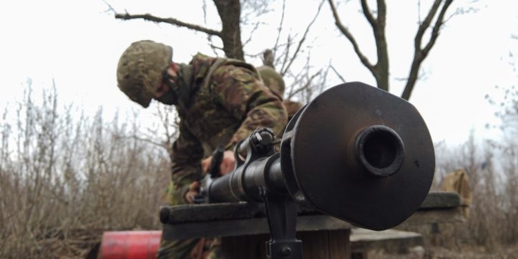 DW: Επικείμενη ρωσική εισβολή στην Ουκρανία;