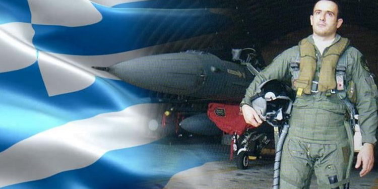 Σμηναγός Κώστας Ηλιάκης: «Αθάνατος» το μήνυμα του ΥΕΘΑ Ν. Παναγιωτόπουλου