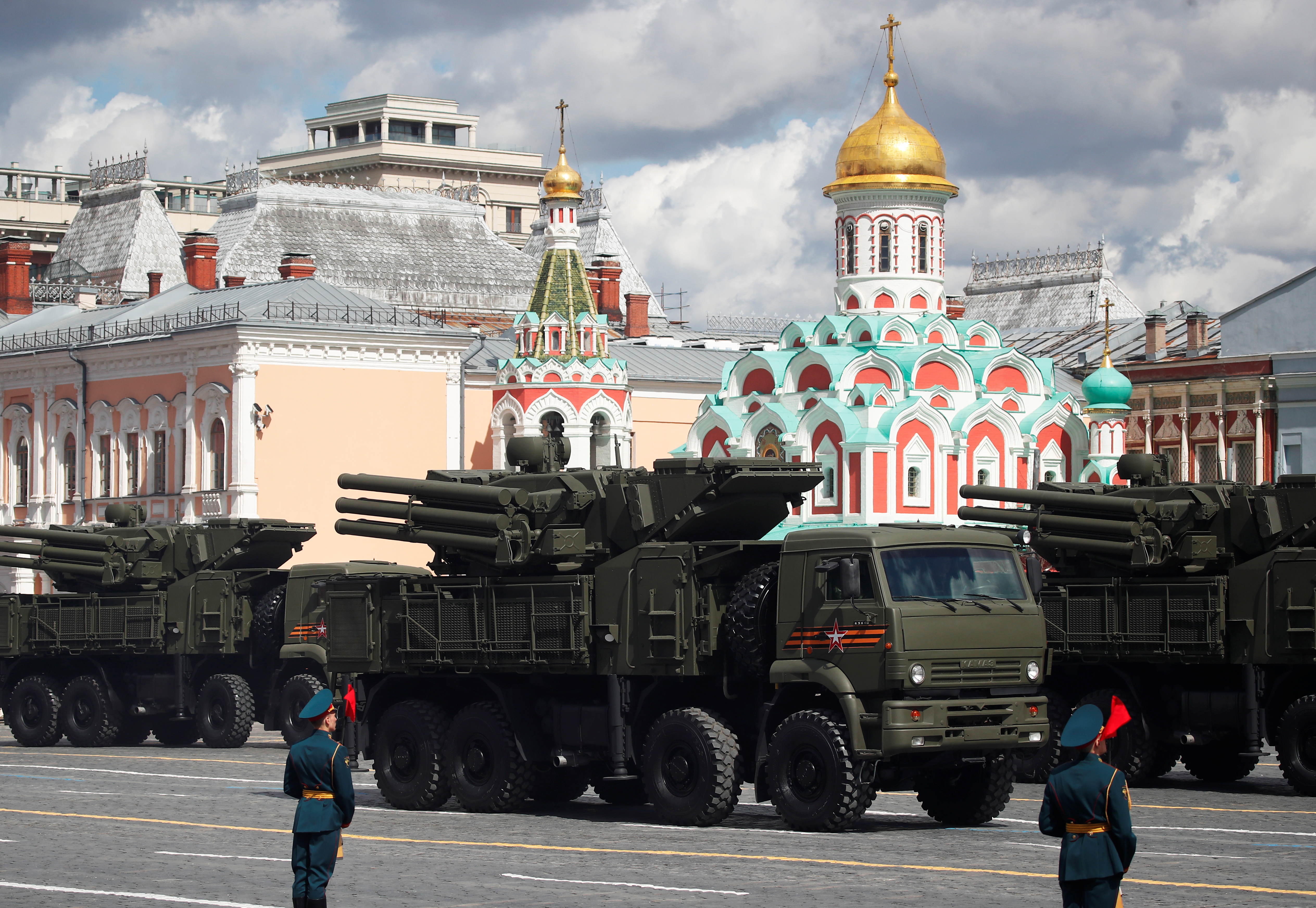 ПВО перехватила очередной беспилотник на подлете к Москве