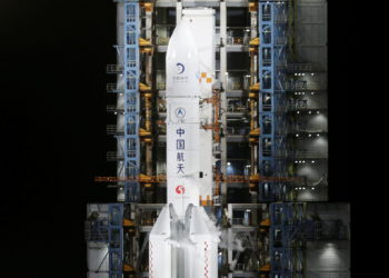 Κίνα: Στον Ινδικό Ωκεανό έπεσα τα απομεινάρια του πυραύλου «Μεγάλη Πορεία 5Β»