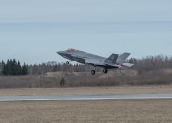 F-35: Έγραψαν ιστορία οι ιταλικές «Καταιγίδες» με αναχαίτιση ρωσικού Αn-12