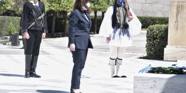 Κατερίνα Σακελλαροπούλου