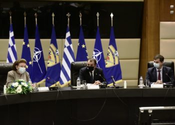 στρατιωτικός τουρισμός