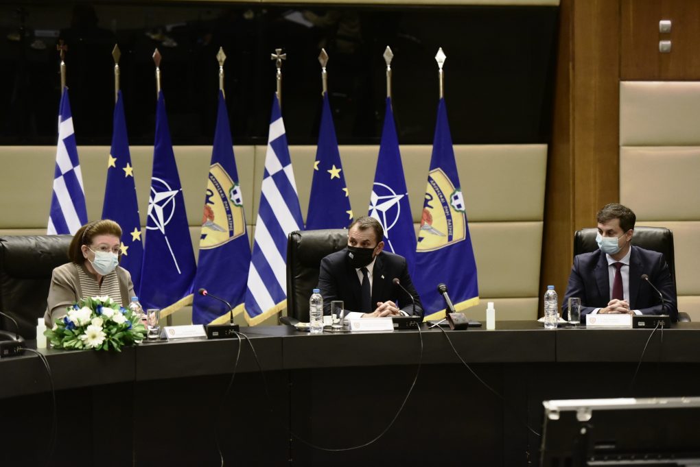 στρατιωτικός τουρισμός