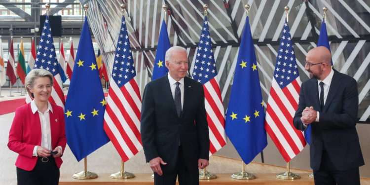 Σύνοδος ΕΕ – ΗΠΑ: Τι συζήτησαν Μισέλ και φον ντερ Λάιεν με τον Πρόεδρο Μπάιντεν