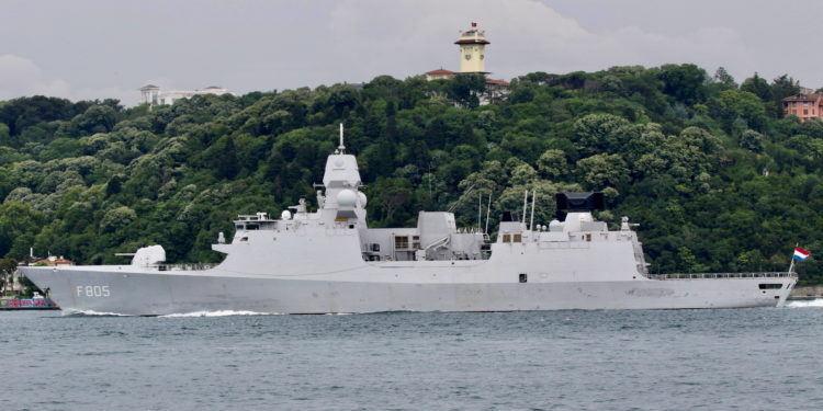 Μαύρη Θάλασσα - Ολλανδική φρεγάτα