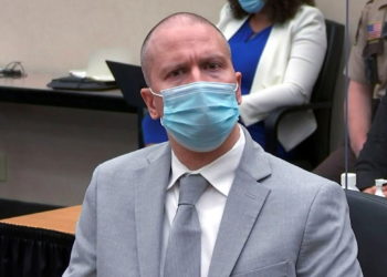 Δίκη Τζορτζ Φλόιντ: Κάθειρξη 22 ετών και 6 μηνών στον δολοφόνο πρώην αστυνομικό