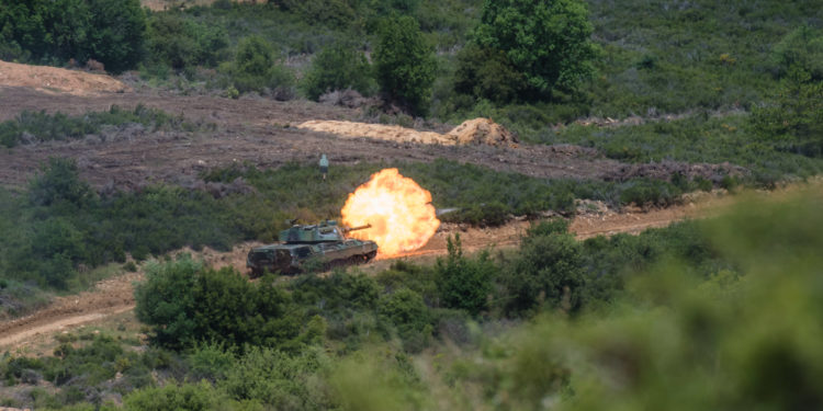 τεθωρακισμένα