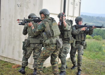 αναδρομικά