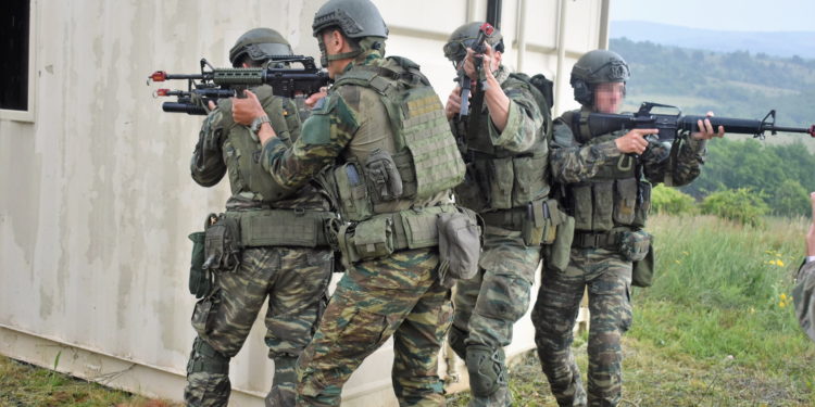 αναδρομικά