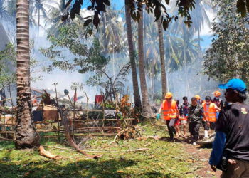 Φιλιππίνες: Απίστευτο! Στρατιώτες πηδούσαν από το C-130 για να σωθούν πριν συντριβεί