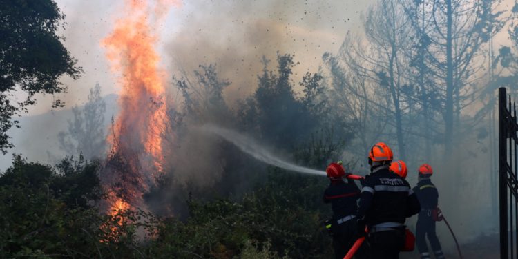 Γερμανός πυροσβέστης - Ελλάδα