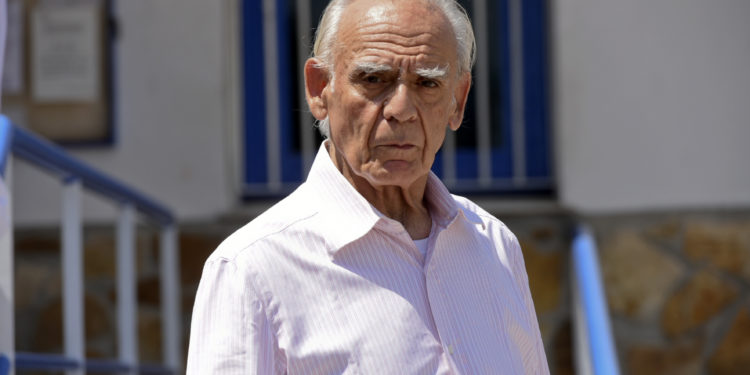 Πέθανε ο πρώην υπουργός Εθνικής Άμυνας Άκης Τσοχατζόπουλος | OnAlert