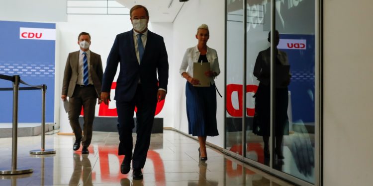 Άρμιν Λάσετ