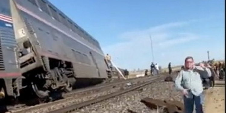 Μοντάνα – ΗΠΑ: Τουλάχιστον 3 νεκροί από εκτροχιασμό τρένου